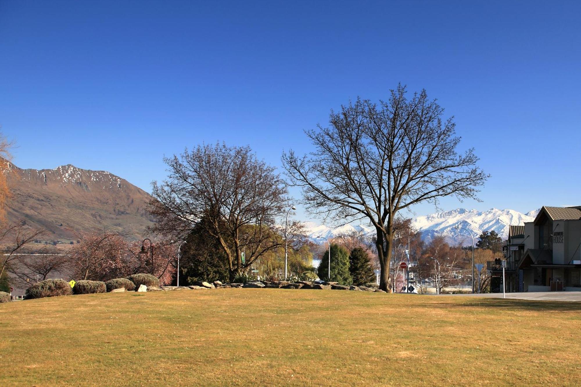 Wanaka Hotel Zewnętrze zdjęcie